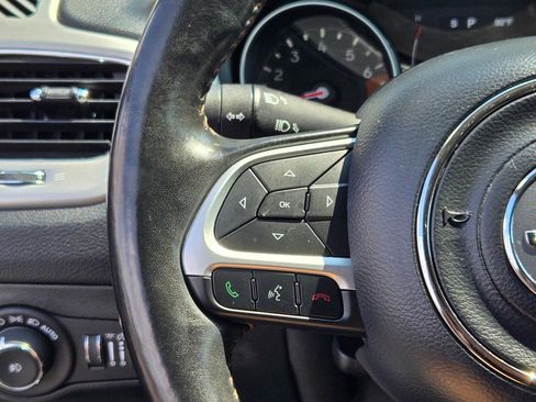 Used 2020 Jeep Compass Latitude w/ Cold Weather Group image 28