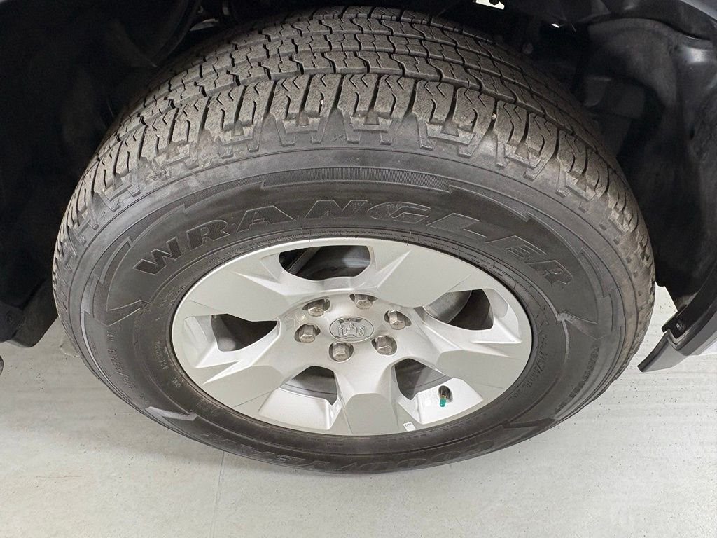 Used 2025 RAM 1500 Big Horn AWD/4WD image 10