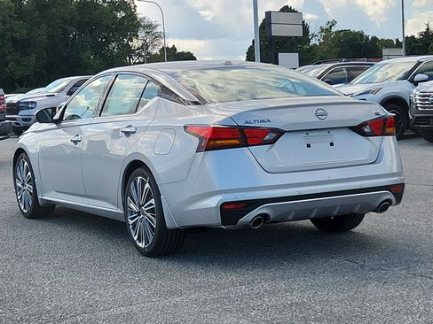 New 2025 Nissan Altima 2.5 SL image 4