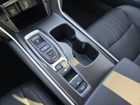 Used 2019 Honda Accord EX-L image 17