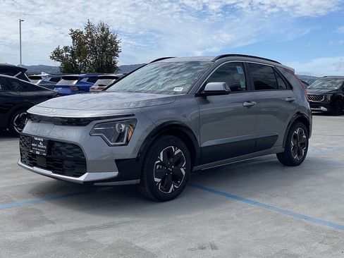 New 2026 Kia Niro Wind FWD image 7