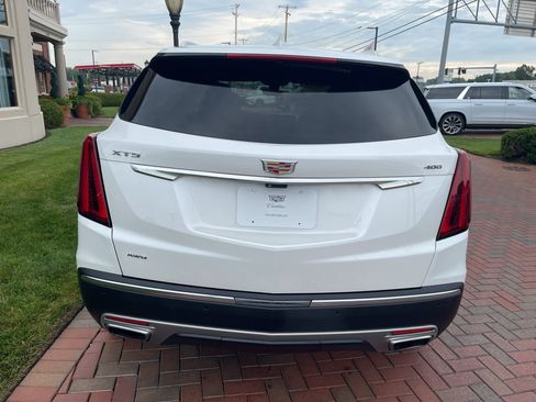 Used 2024 Cadillac XT5 Premium Luxury w/ Technology Package AWD/4WD image 9