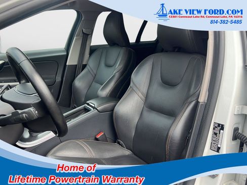 Used 2016 Volvo V60 T5 Cross Country AWD/4WD image 19