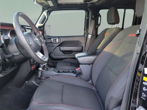 Used 2023 Jeep Wrangler Unlimited Rubicon AWD/4WD image 17