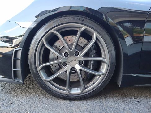 Used 2020 Porsche 718 Cayman GT4 image 21