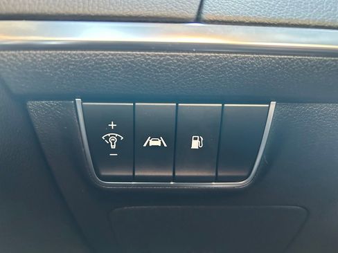 Used 2023 Kia Stinger GT-Line image 18