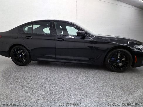 Used 2023 BMW 530e w/ M Sport Package RWD image 10