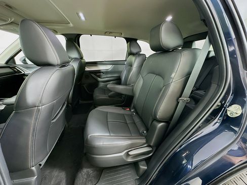 Used 2024 MAZDA CX-90 Plug-In Hybrid w/ Preferred image 29