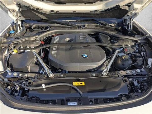 New 2026 BMW 750e xDrive image 17