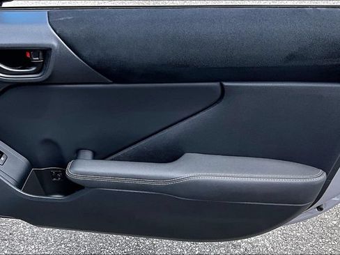 Used 2022 Toyota GR86 Premium w/ ALL Weather Mat Package (TMS) RWD image 28