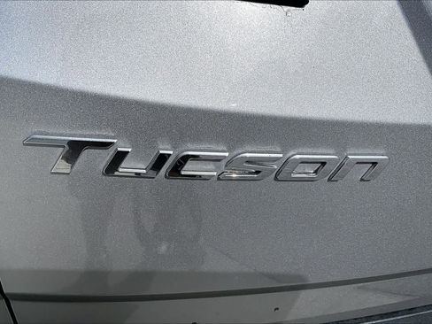 Used 2023 Hyundai Tucson Limited image 31