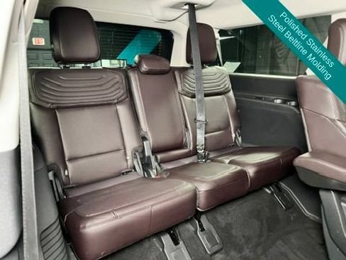 Used 2025 Ford Expedition Max Platinum w/ Platinum Ultimate Package AWD/4WD image 18