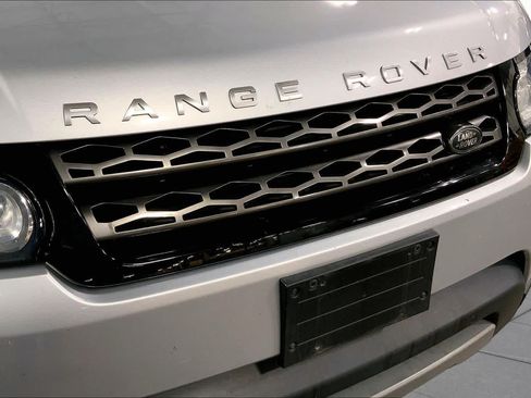 Used 2016 Land Rover Range Rover Sport SE AWD/4WD image 30