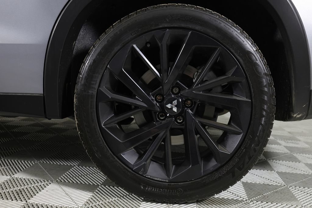 Used 2024 Mitsubishi Outlander SE Black Edition FWD image 42