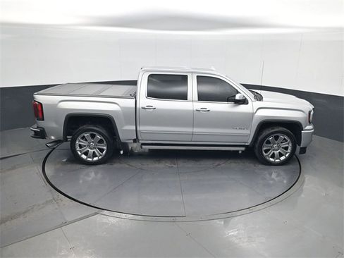 Used 2018 GMC Sierra 1500 Denali w/ Denali Ultimate Package image 16