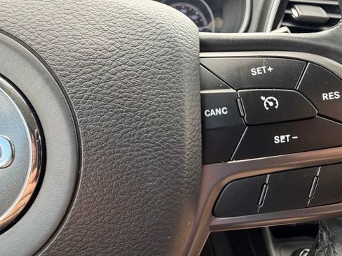 Used 2020 Jeep Cherokee Limited AWD/4WD image 28