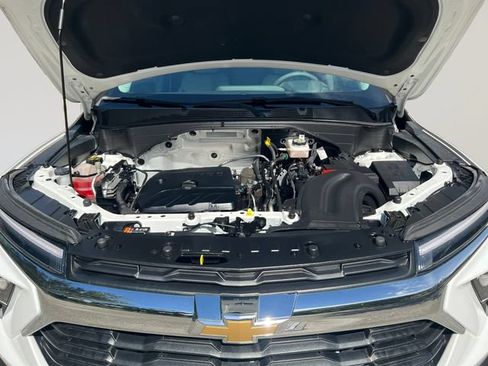 Used 2024 Chevrolet TrailBlazer LT w/ Driver Confidence Package FWD image 20