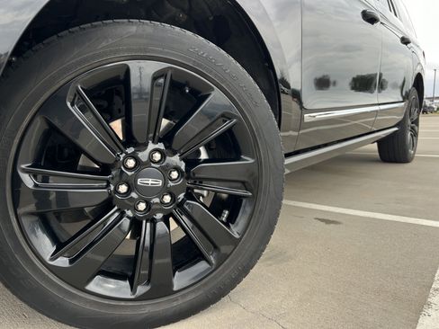 Used 2023 Lincoln Navigator L Reserve image 13