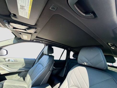 Certified 2025 BMW X5 xDrive40i image 28