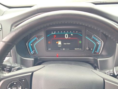 Used 2024 Honda Odyssey EX-L image 31