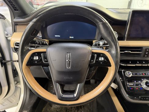 Used 2021 Lincoln Corsair Reserve w/ Equipment Group 201A image 16