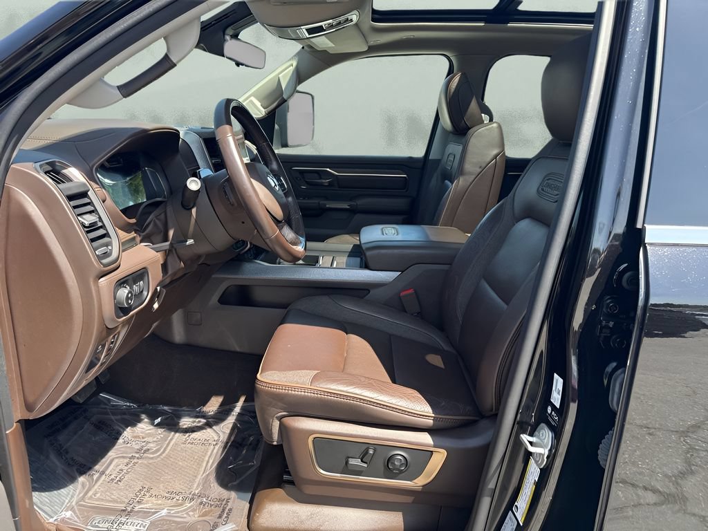 Used 2025 RAM 1500 Limited AWD/4WD image 9