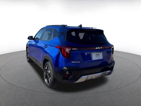 Used 2025 Kia Seltos S image 11