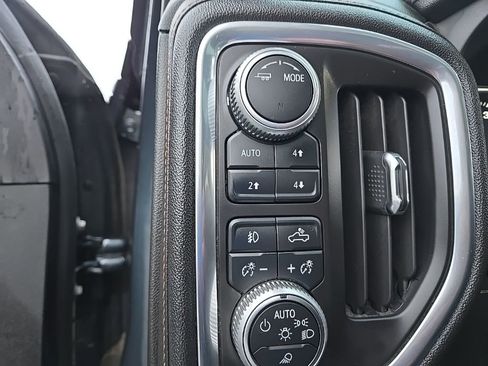 Used 2020 GMC Sierra 2500 AT4 w/ AT4 Premium Package image 29