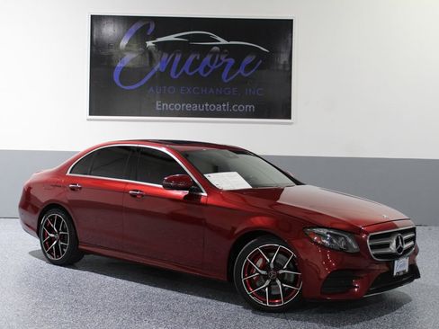Used 2017 Mercedes-Benz E 300 4MATIC w/ Premium 2 Package image 1