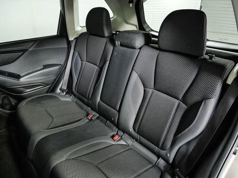 Used 2019 Subaru Forester Premium w/ All-Weather Package AWD/4WD image 17