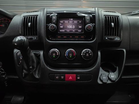 Used 2021 RAM ProMaster 2500 w/ Convenience Group FWD image 23