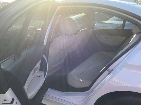 Used 2017 BMW 320i xDrive 320i xDrive image 7