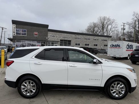 Used 2018 Chevrolet Equinox LT image 8