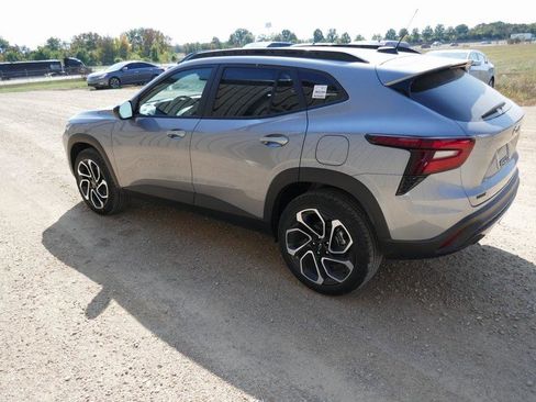 New 2026 Chevrolet Trax RS w/ Sunroof Package image 5