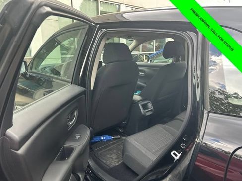 Used 2025 Honda HR-V LX image 19