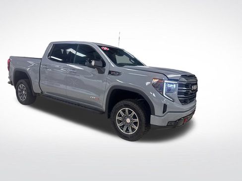 Used 2024 GMC Sierra 1500 AT4 w/ Technology Package AWD/4WD image 8