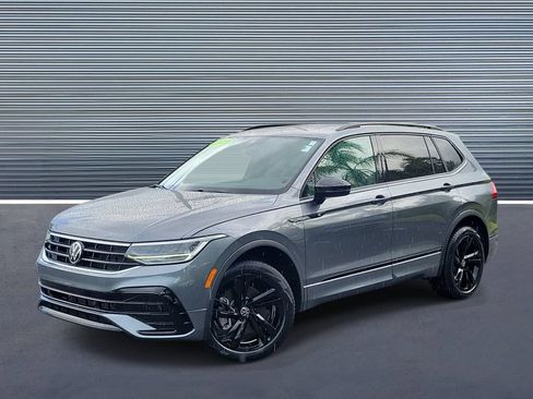Used 2023 Volkswagen Tiguan SE R-Line FWD image 1