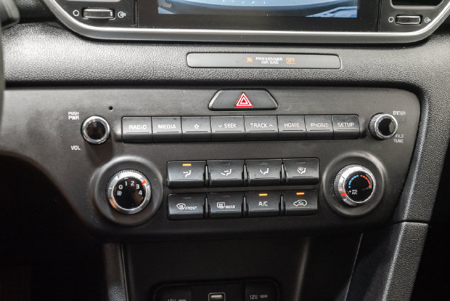 Used 2020 Kia Sportage LX FWD image 18