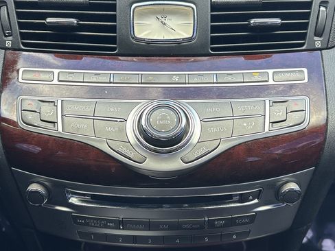 Used 2015 INFINITI Q70 3.7 image 24