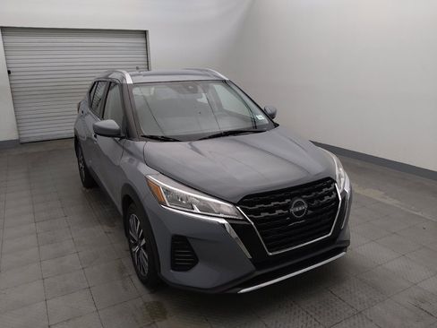 Used 2024 Nissan Kicks SV FWD image 14