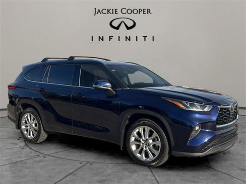 Used 2020 Toyota Highlander Limited image 7