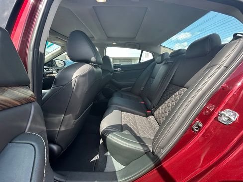 Used 2016 Nissan Maxima Platinum FWD image 28