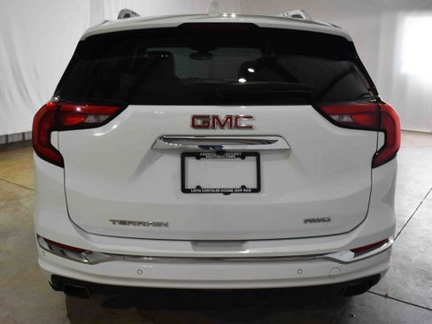 Used 2019 GMC Terrain Denali w/ Advanced Safety Package image 8