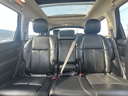 Used 2018 Nissan Pathfinder Platinum w/ Cargo Package image 45