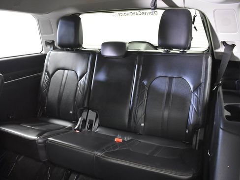Used 2019 Ford Expedition Platinum image 14