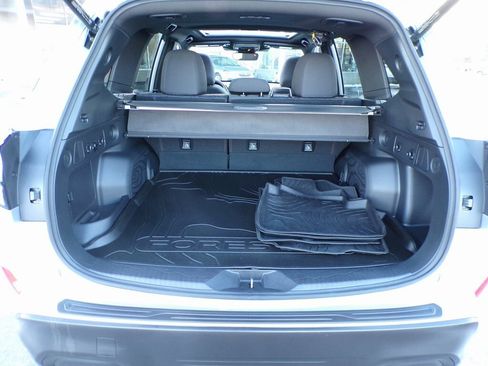 Certified 2025 Subaru Forester Premium image 38