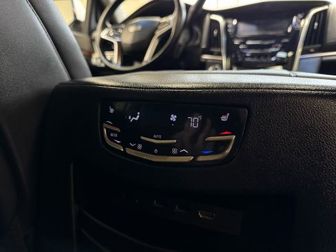 Used 2017 Cadillac Escalade Premium Luxury image 48