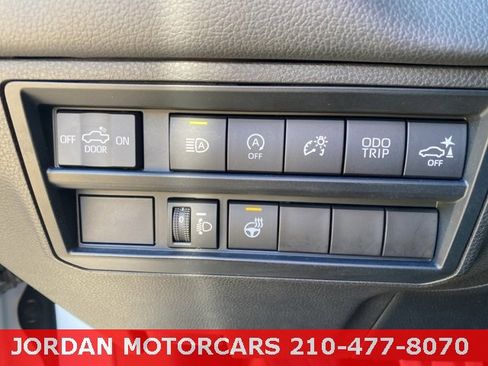 Used 2022 Toyota Tundra Limited image 37