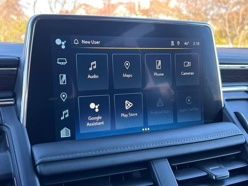 Used 2024 Chevrolet Suburban LT image 32