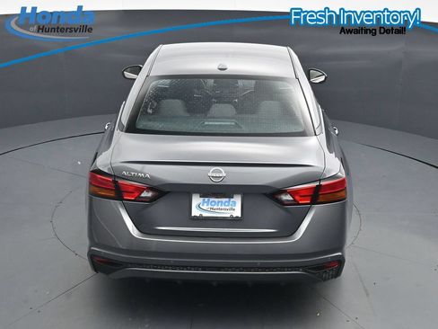 Used 2025 Nissan Altima 2.5 SV FWD image 22